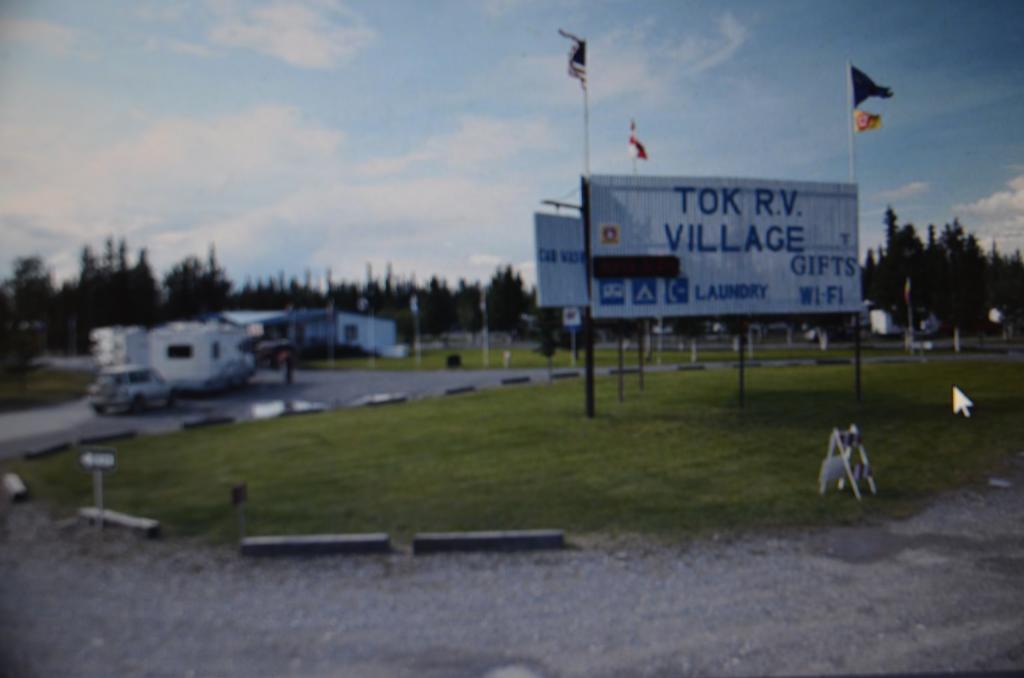 Tok Rv Village And Cabins Quarto foto